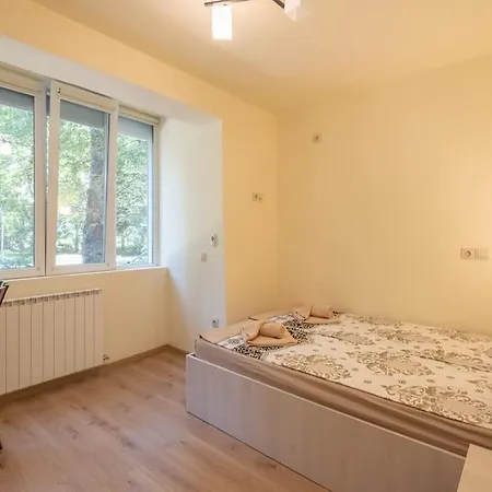 Location, Brand New 3 Bdrm & Free Parking Apartment Sofia