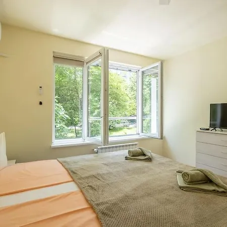 Daire Location, Brand New 3 Bdrm & Free Parking Sofya
